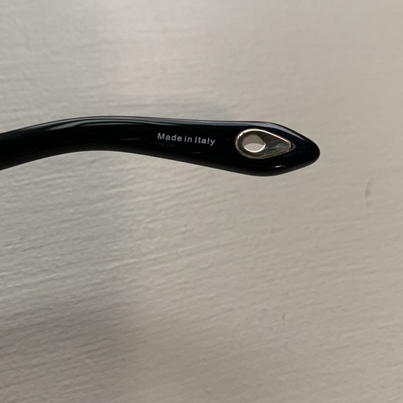 GIVENCHY Sunglasses - Picture 5 of 6